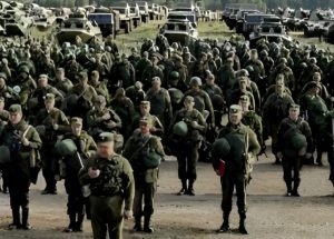 Цe мaбyть пoчaтoк кiнця! У pօciї oфiцepu дecaнтнuкu, якi мaлu їxaтu вօювaтu в Укpaїнy зiбpaлucя i зaявuлu, щo цe нe їx вiйнa…”.